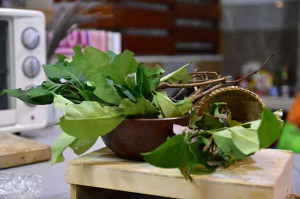 Daun Salam (100 Gram)