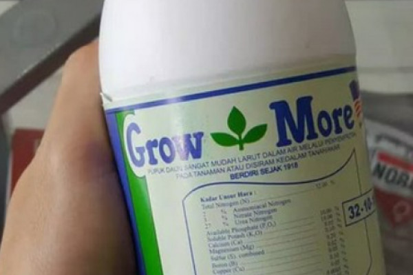 Pupuk GROWMORE DAUN 454 ML