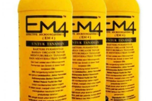 EM4 1 L Pupuk cair Organik