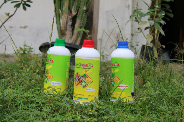 PUPUK ORGANIK DEKOMPOSER