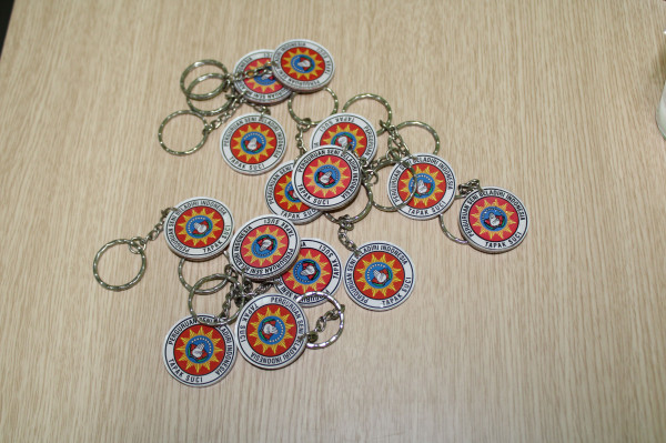 GANTUNGAN KUNCI TAPAK SUCI