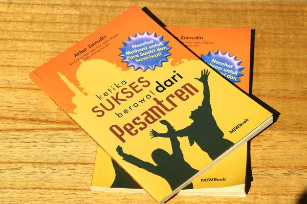 Buku Ketika Sukses Berawal Dari Pesantren
