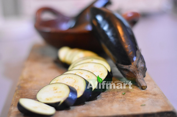 Terong Nasubi (1000 Gram)