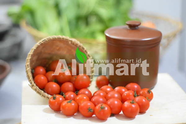 Tomat Cerry Merah (250 Gram)