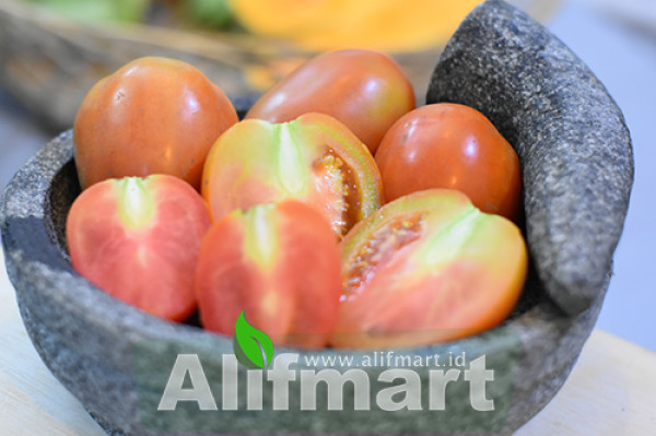 Tomat Merah (250 Gram)