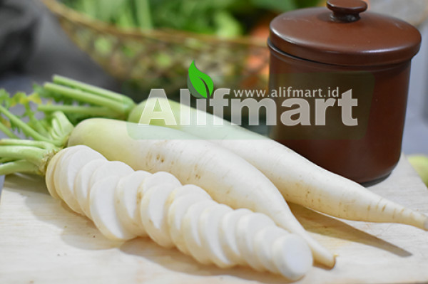 Daikon / Lobak (250 Gram)