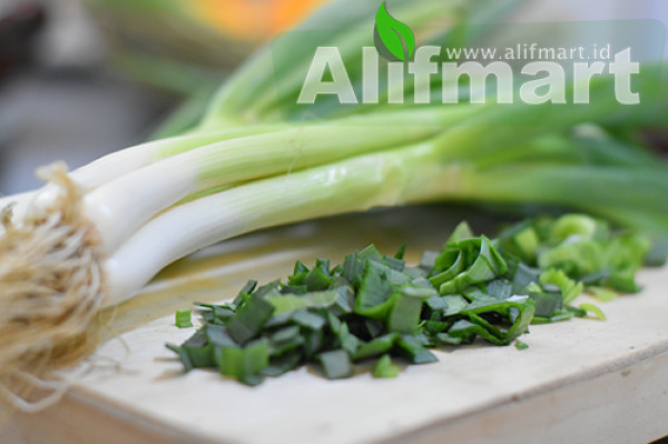 Daun Bawang (250 Gram)